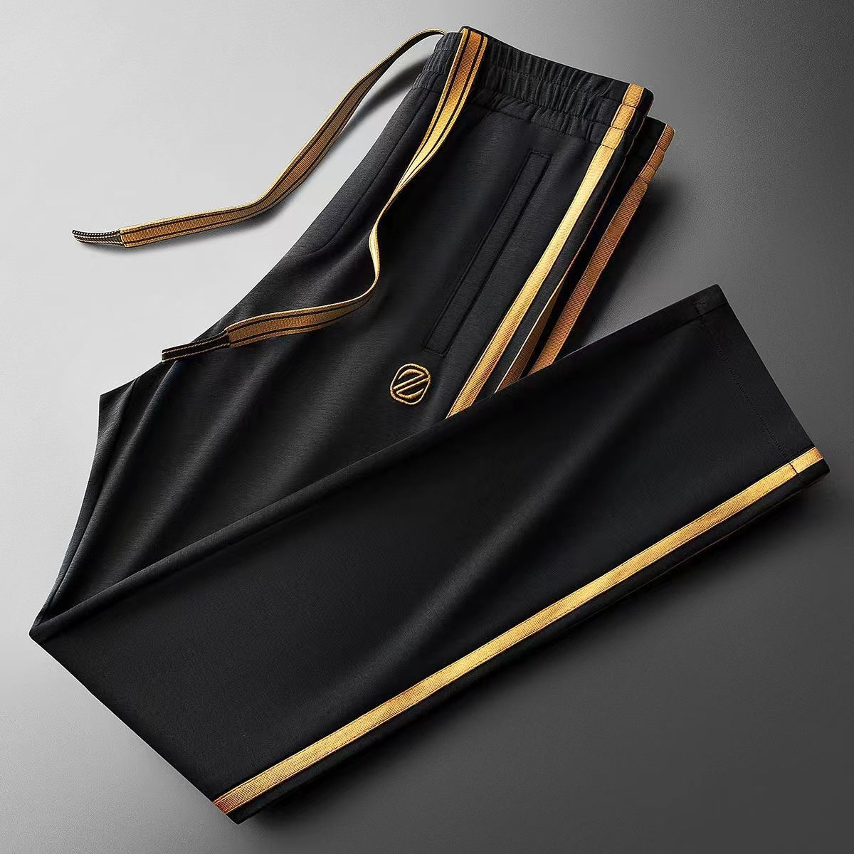 Light-luxury Blue Side Stripes In A Contrasting Color Slim-fit Casual Style Just design